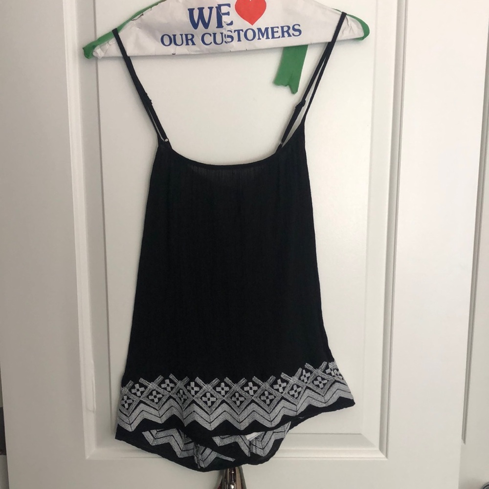 Old Navy black top with white details